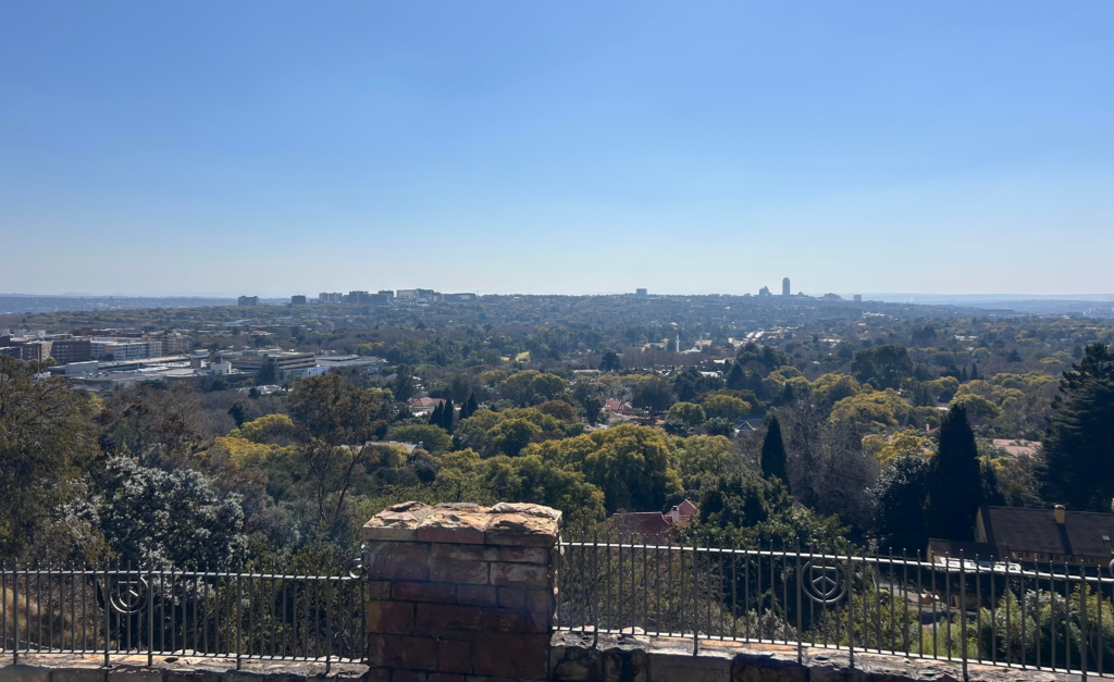 View from Munro Drive on the hop-on hop-off bus during 1 day in Johannesburg