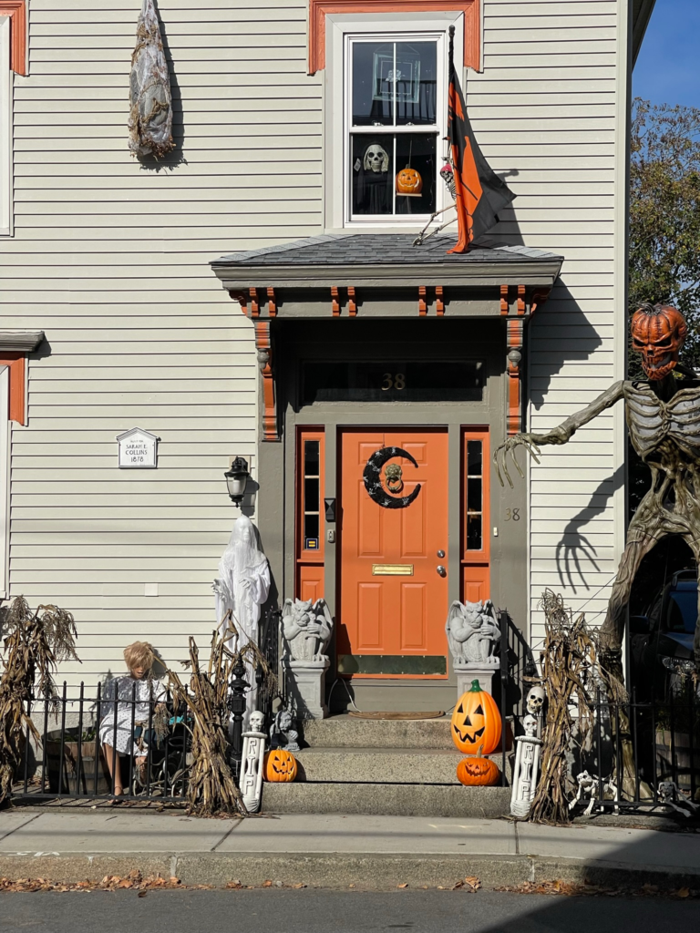 A house in Salem decorated for Halloween.